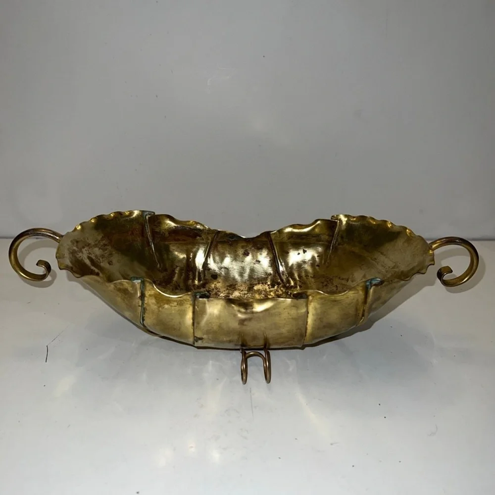 Vintage Hammered Scalloped Brass Bowl
